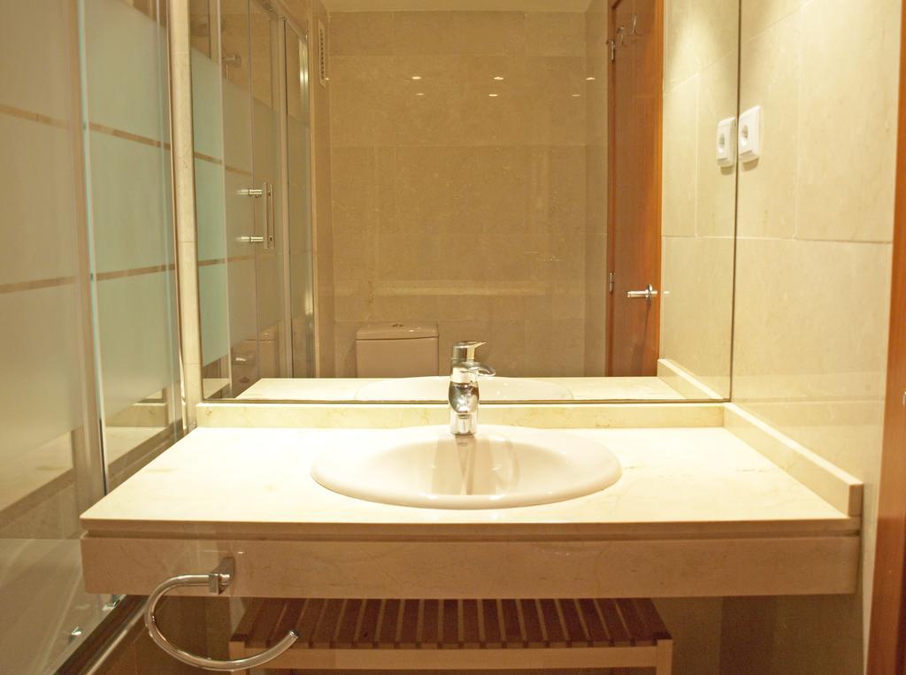 Apartup Yellow Opera View Appartement Valencia Buitenkant foto