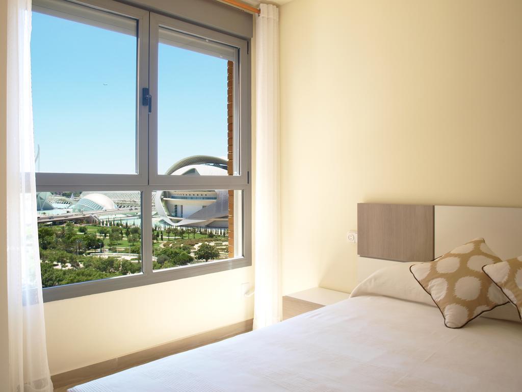 Apartup Yellow Opera View Appartement Valencia Buitenkant foto